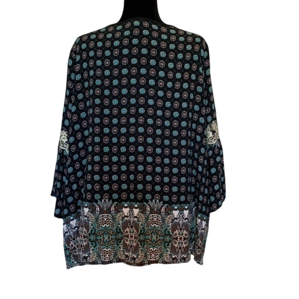 Honey Punch Bell Sleeve Blouse Top with Lace Size 2X - Picture 2 of 10